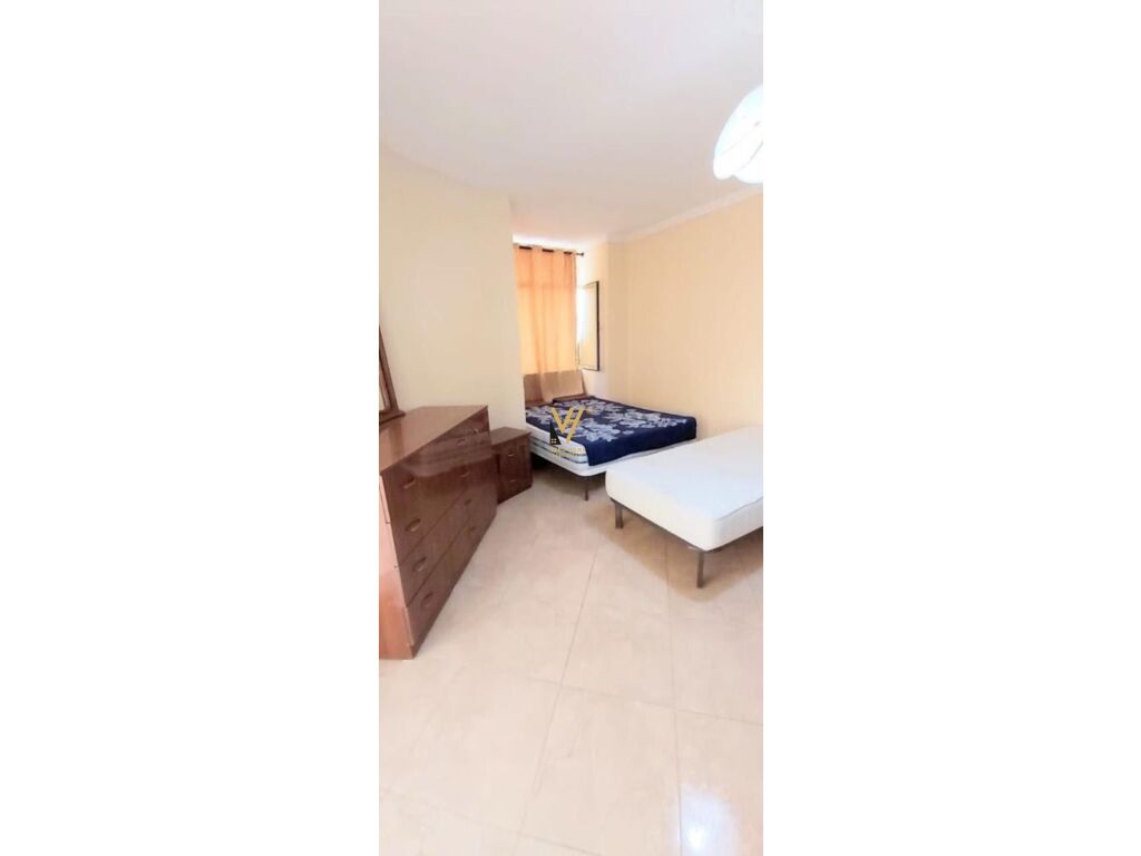 Shitet Apartament 2+1+ballkon te Rruga e Elbasanit 148 m2 3