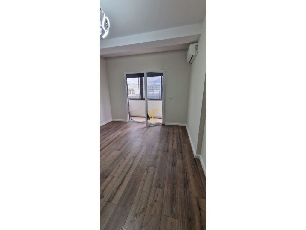 Shitet Apartament 1+1+ballkon te Rruga Ndre Mjeda 69 m2 2