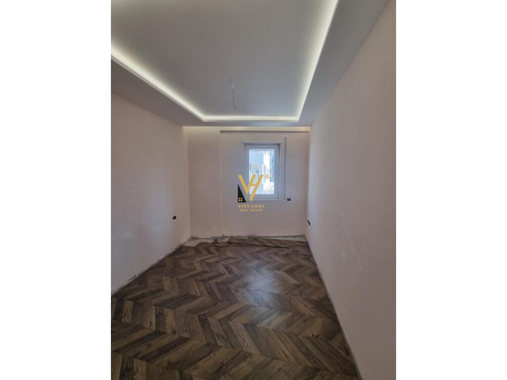 Jepet zyre me qera te Rruga Mine Peza 96 m2 2