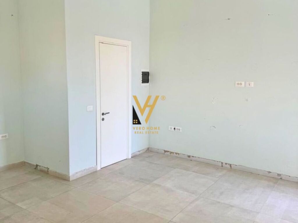 Jepet Zyre me qera te Rruga Sulejman Delvina 35 m2
