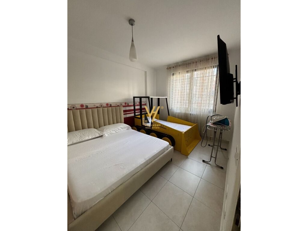 Jepet Apartament 2+1+2 me qera te 21 Dhjetori 108 m2 4