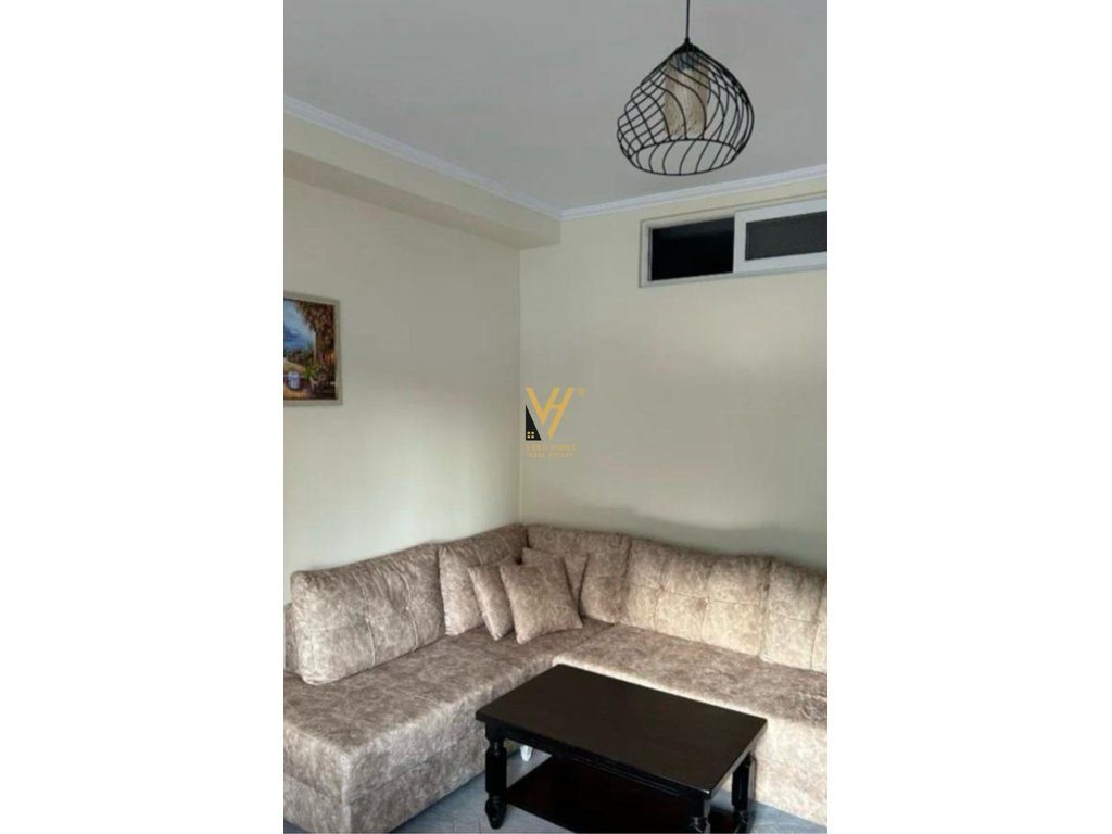 JEPET APARTAMENT 1+1 ME QIRA TE STADIUMI DINAMO 45.000 LEKE