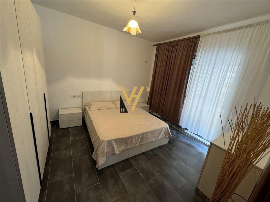 JEPET APARTAMENT 2+1+BLK ME QIRA TE FABRIKA E MIELLIT 540 EURO 2