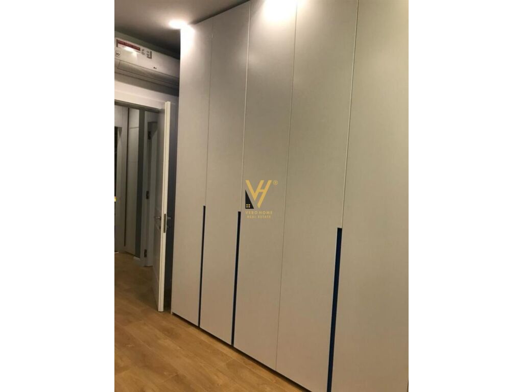 Jepet Apartament 2+1+ballkon me qera te Xhamia , Kopshti Botanik 109 m2 2