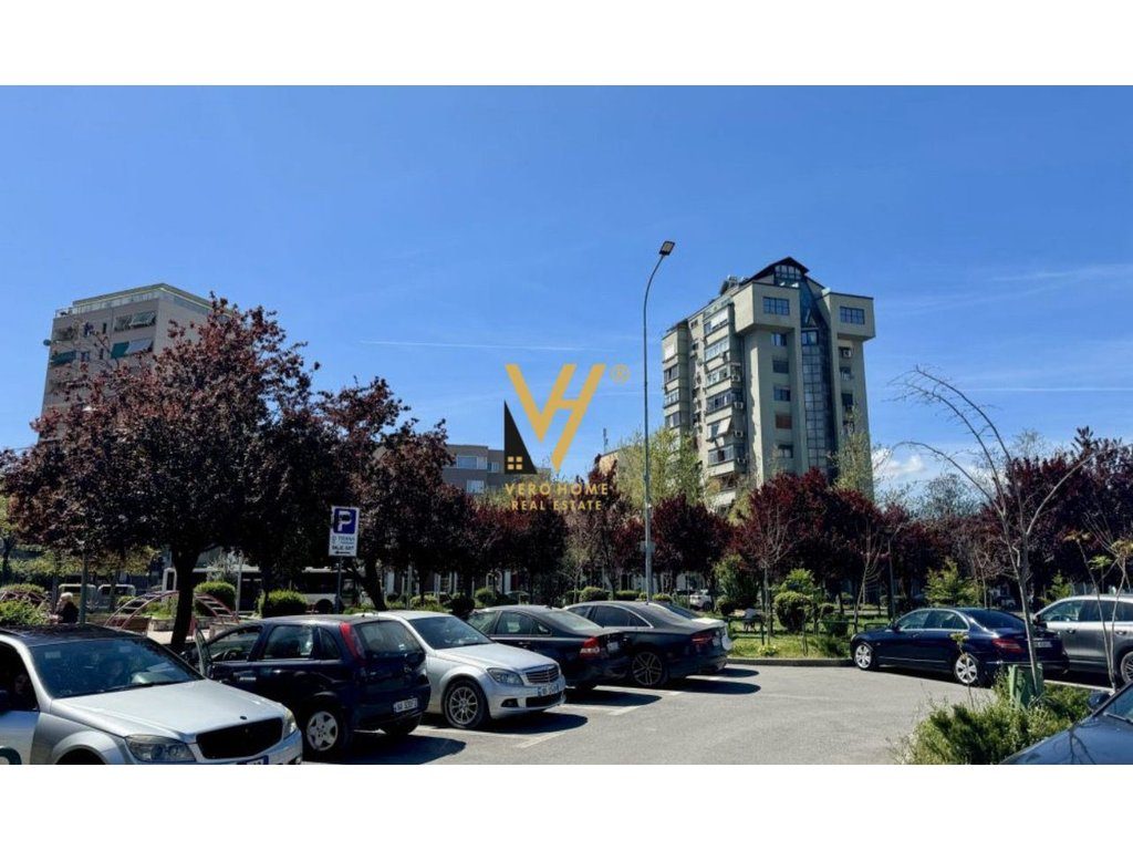 SHITET APARTAMENT 1+1 TE STADIUMI DINAMO 165.000 EURO