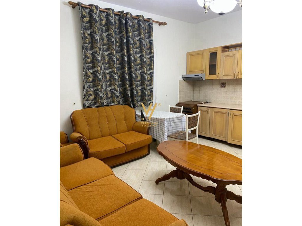 JEPET HYRJE 1+1+BLK ME QERA TE RRUGA E BURGUT 400 EURO
