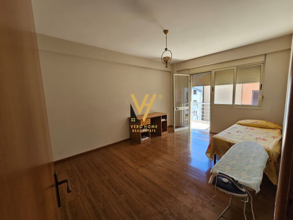 JEPET APARTAMENT 2+1+BLK ME QERA TE KOPSHTI ZOOLOGJIK 50.000 LEKE 3