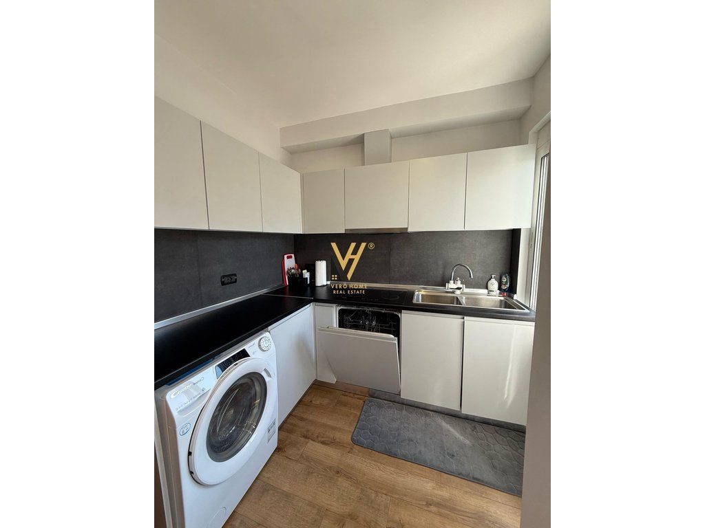 JEPET APARTAMENT 1+1 ME QERA TE KOMUNA E PARISIT 70.000 LEKE 3