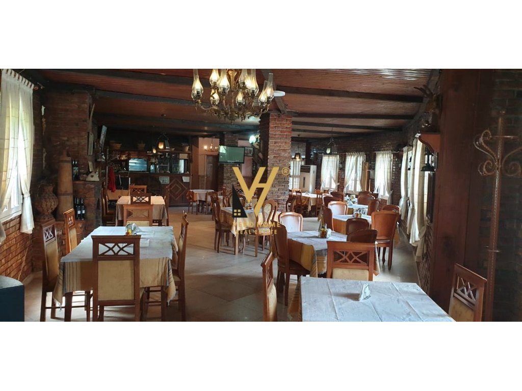 JEPET RESTORANT ME QERA NE IBE TE POSHTME 1.200 EURO 2