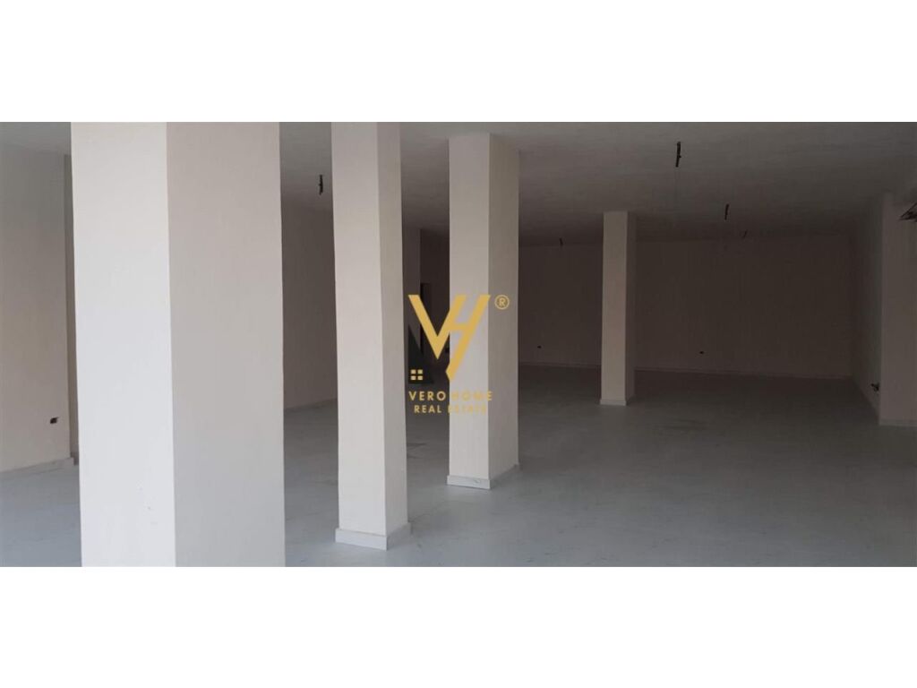 Jepet Ambient Biznesi me qera te Brryli 145 m2