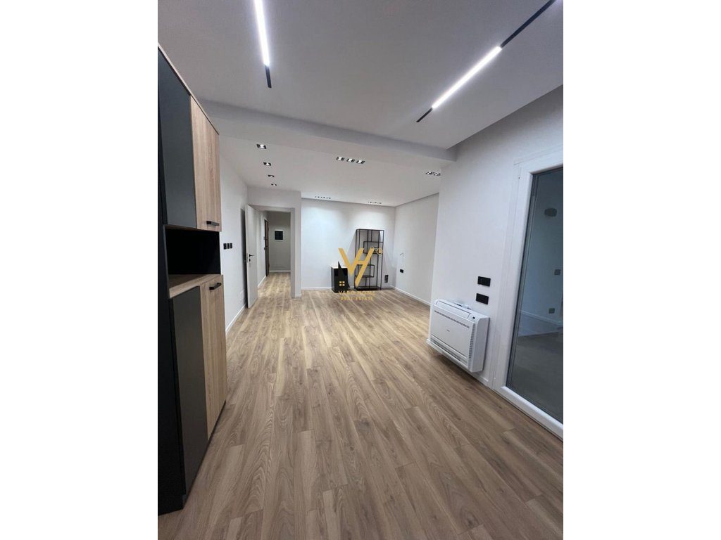 JEPET ZYRE 100 M2 ME QIRA TE LIQENI I THATE 900 EURO 3