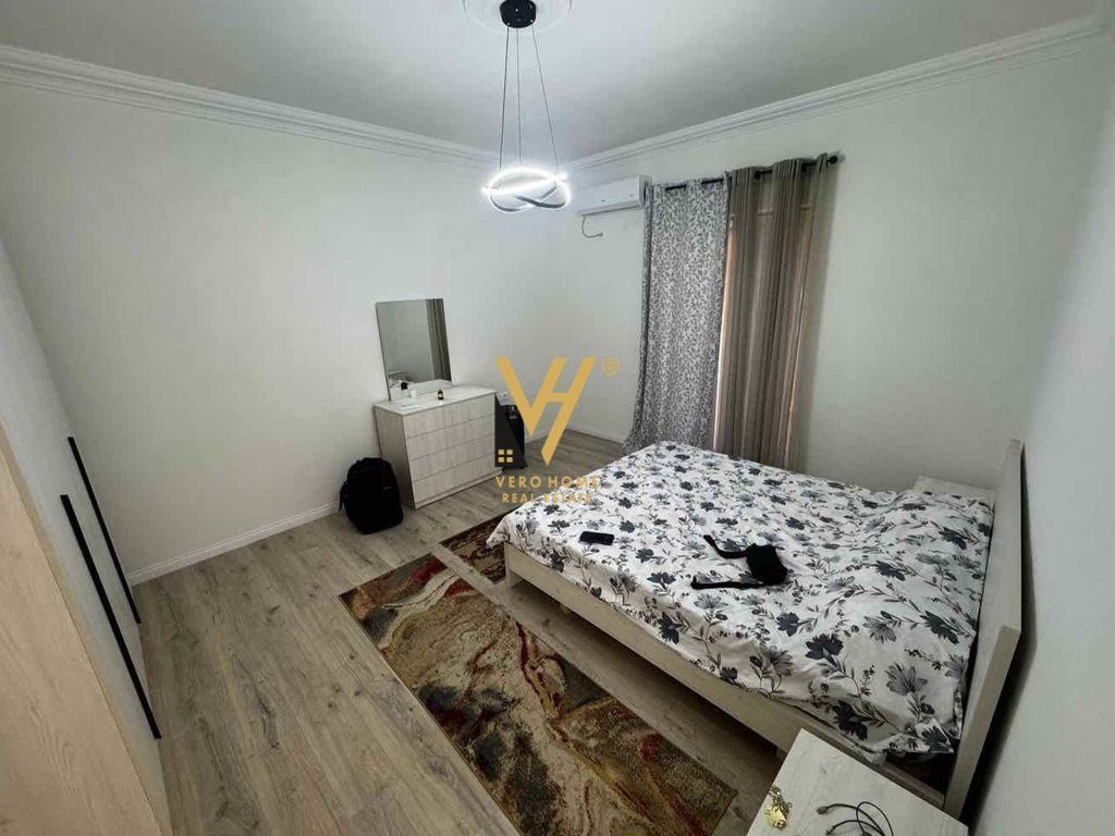 JEPET APARTAMENT 2+1+BLK ME QERA NE SAUK 63.000 LEKE 4