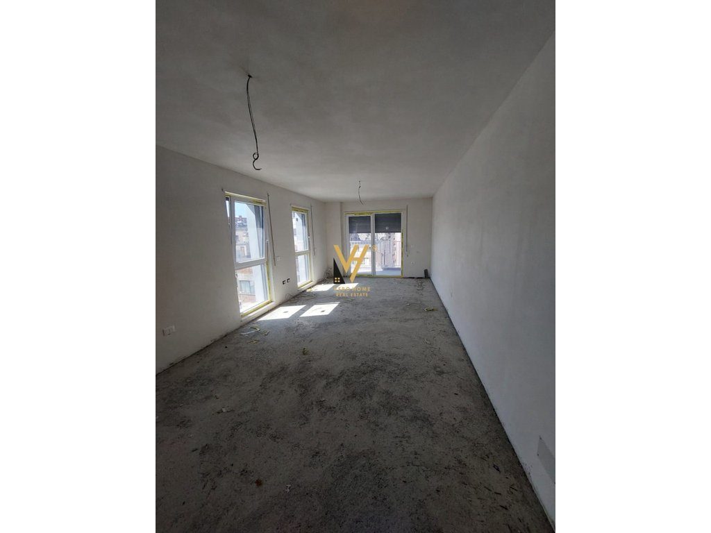 SHITET APARTAMENT 2+1+2+BLK NE XHAMLLIK 243.000 EURO
