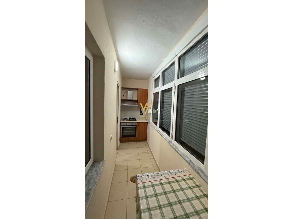 JEPET APARTAMENT 3+1+BLK ME QERA TE XHAMIA E TABAKVE 80.000 LEKE 4