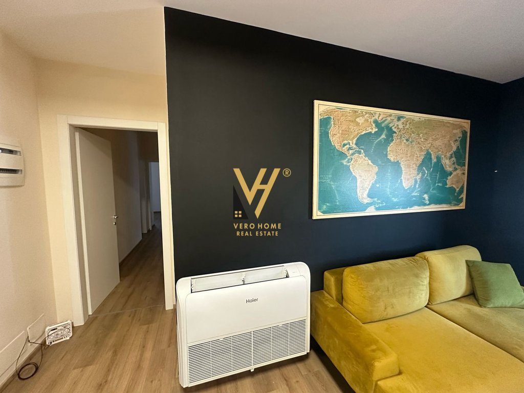 JEPET ZYRE 150M2 ME QERA TE RRUGA E DURRESIT 2.500 EURO 4