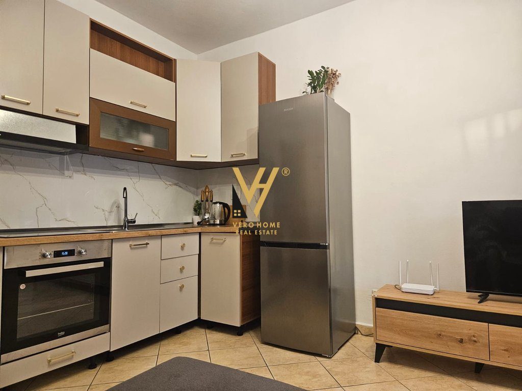 SHITET APARTAMENT 2+1 TE SHKEMBI I KAVAJES 180.000 EURO 3