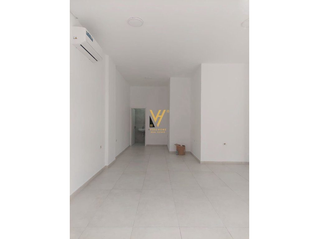 JEPET DYQAN 55 M2 ME QERA NE DON BOSKO 50.000 LEKE