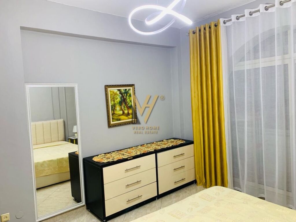 Jepet Apartament 1+1+ballkon me qera te Rruga e Kavajes 74 m2