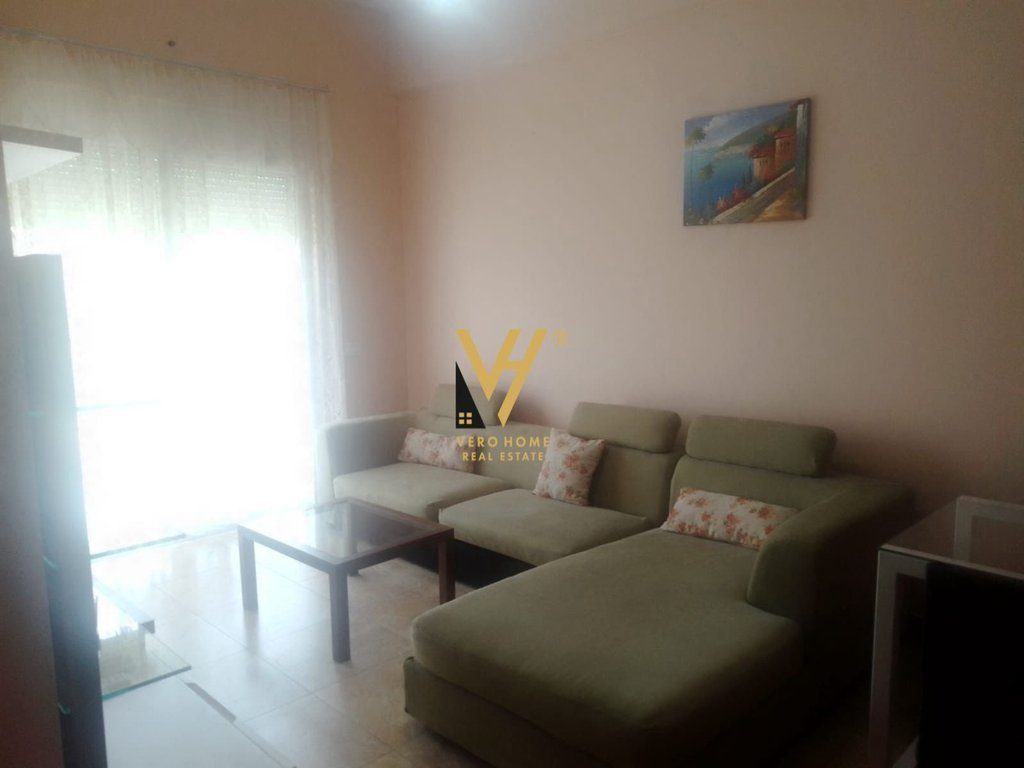 JEPET APARTAMENT 2+1+BLK ME QERA TE KODRA E DIELLIT 50.000 LEKE
