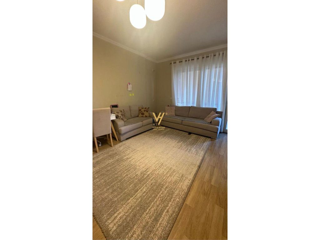 JEPET APARTAMENT 2+1+2 BLK ME QERA TE LIQENI I THATE 70.000 LEKE