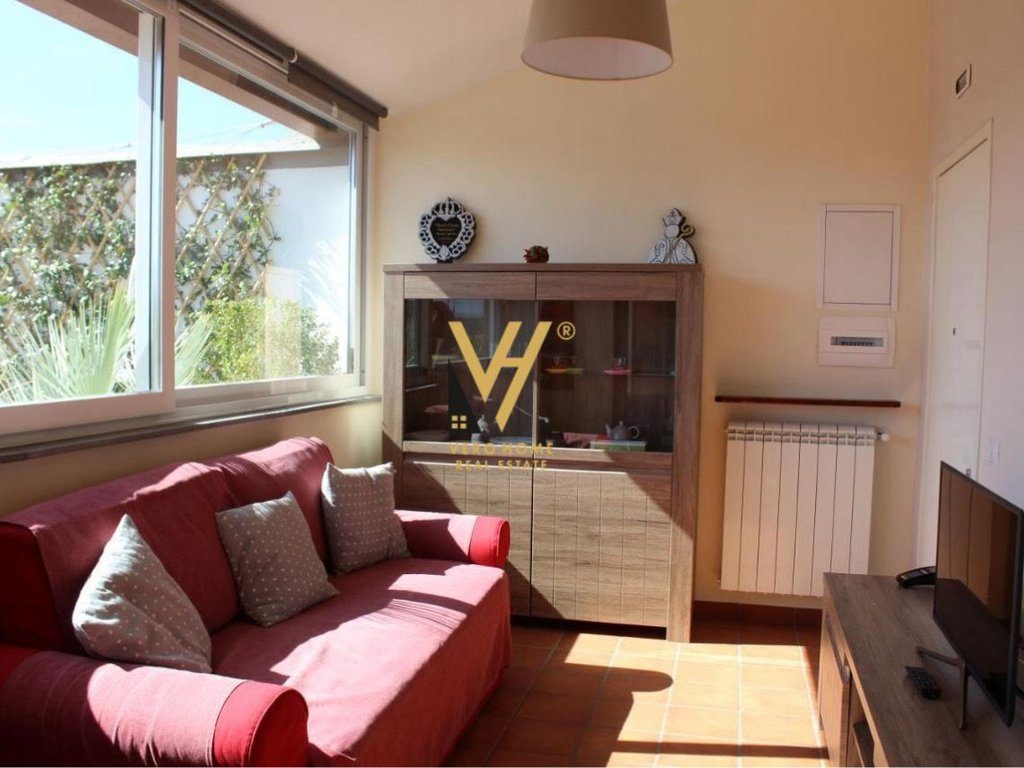 JEPET APARTAMENT 3+1+BLK ME QERA TE RRUGA E KAVAJES 700 EURO