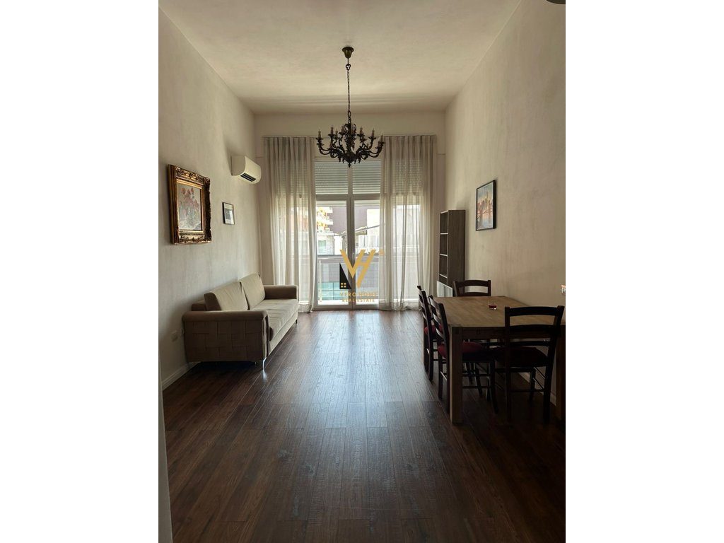 JEPET APARTAMENT 2+1+2+BLK ME QIRA TE ZOGU I ZI 750 EURO