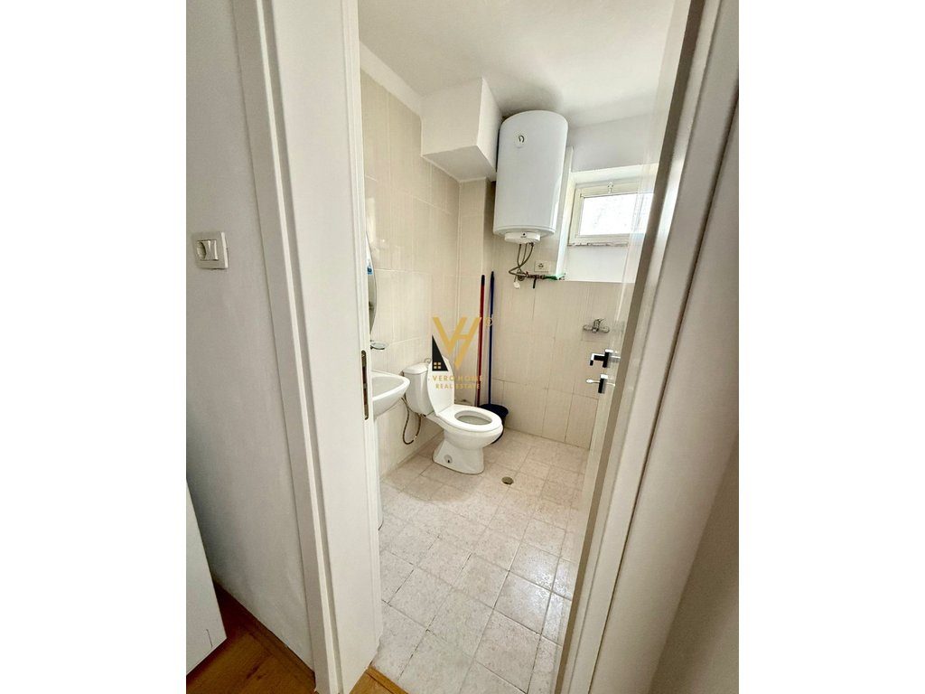 JEPET APARTAMENT 1+1+BLK ME QERA TE RRUGA BARDHYL 550 EURO 4