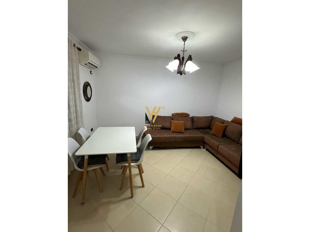 JEPET APARTAMENT 2+1+BLK ME QERA NE XHAMLLIK 50.000 LEKE