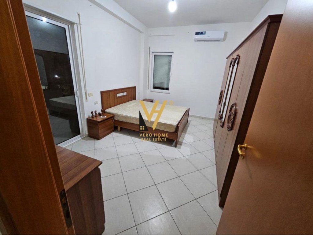 JEPET APARTAMENT 2+1+2BLK ME QIRA TE KOPSHTI ZOOLOGJIK 60.000 LEKE 3