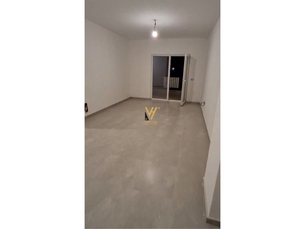 JEPET ZYRE 94 M2 ME QERA KOMPLEKSI AURA LAPRAKE 799 EURO 2