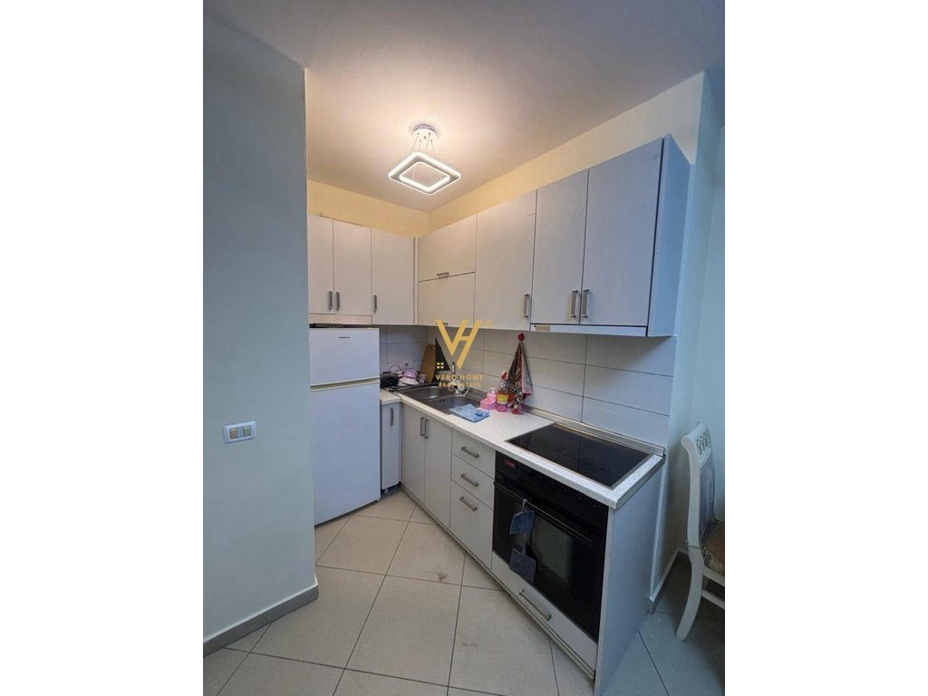 JEPET APARTAMENT 1+1 ME QERA TE RRUGA E DIBRES 480 EURO 2