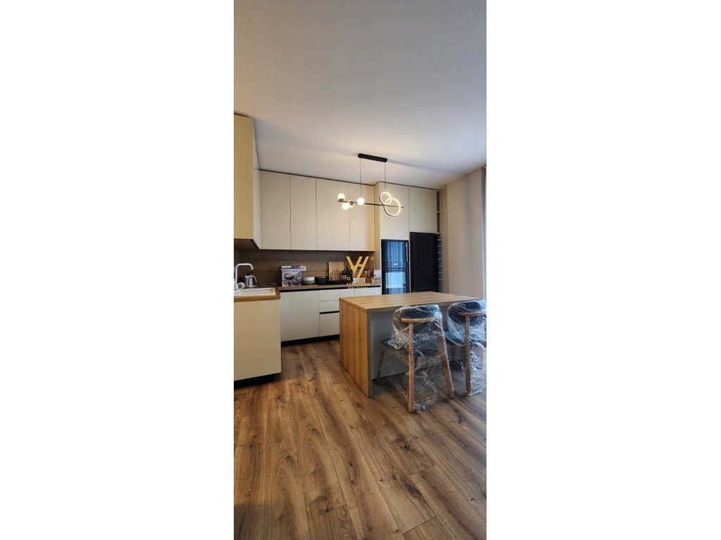 JEPET APARTAMENT 2+1+2 ME QIRA TE FIORI DI BOSCO 1.000 EURO 3