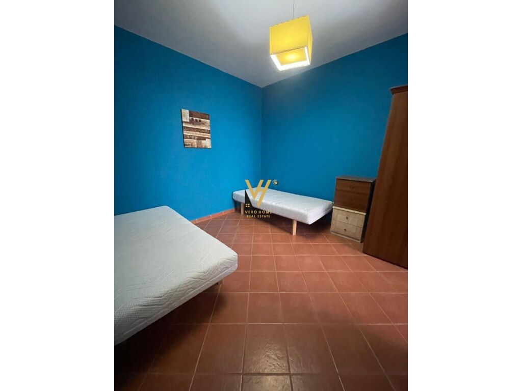 Shitet Apartament 2+1+dy ballkon te Komuna e Parisit 100 m2 4
