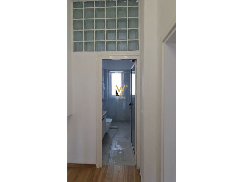 Jepet Zyre me qera te Bulevardi Zogu i Pare 85 m2 3