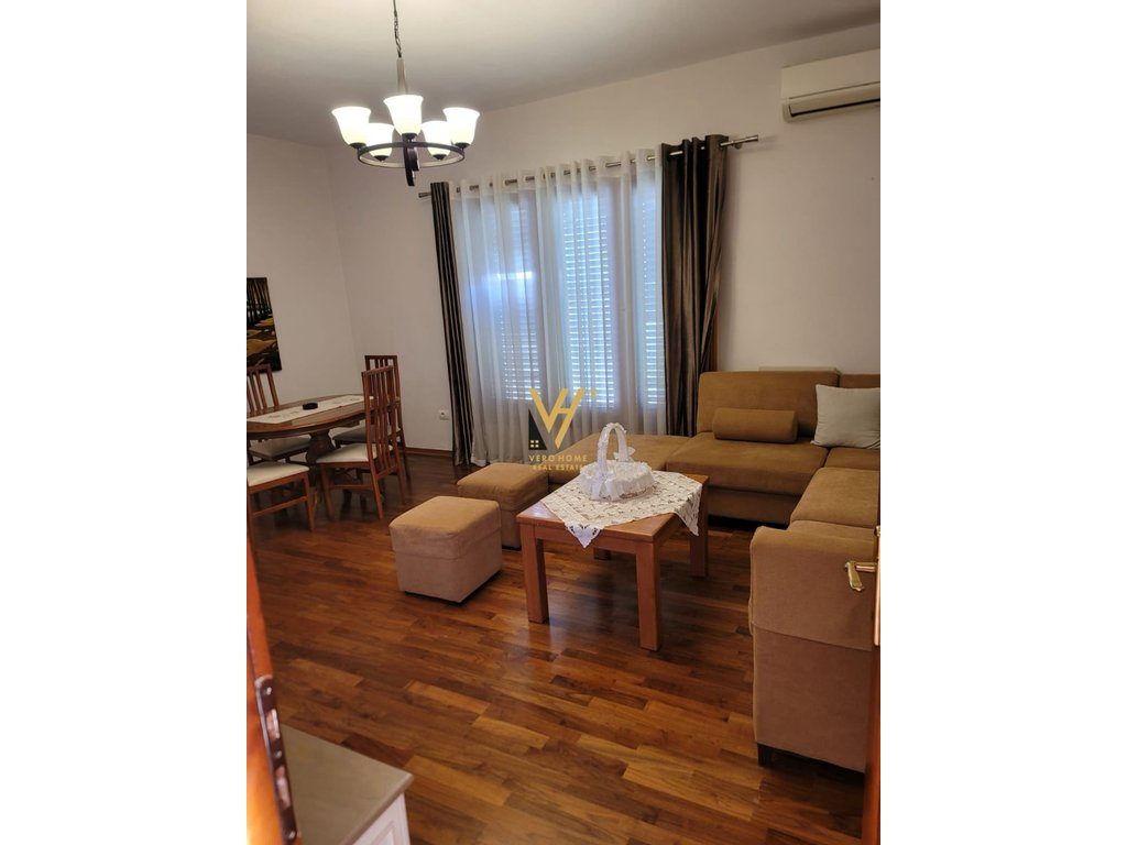 JEPET APARTAMENT 2+1+2 ME QIRA NE SAUK 80.000 LEKE