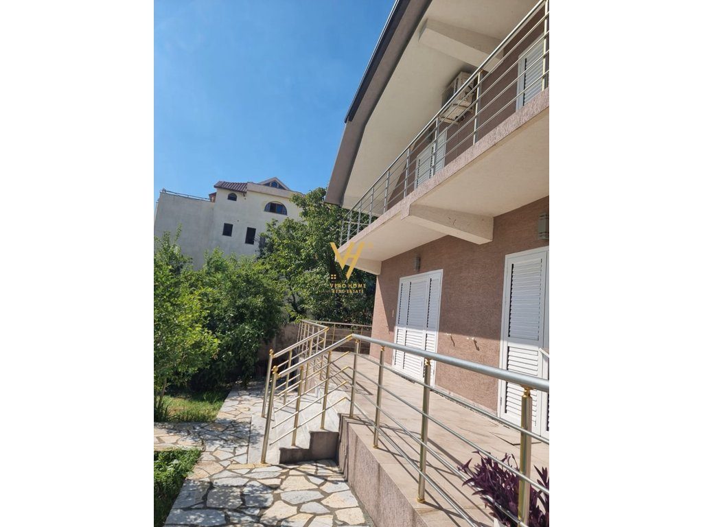 JEPET VILE DY KATESHE ME QIRA TEK ALI DEMI 1.700 EURO