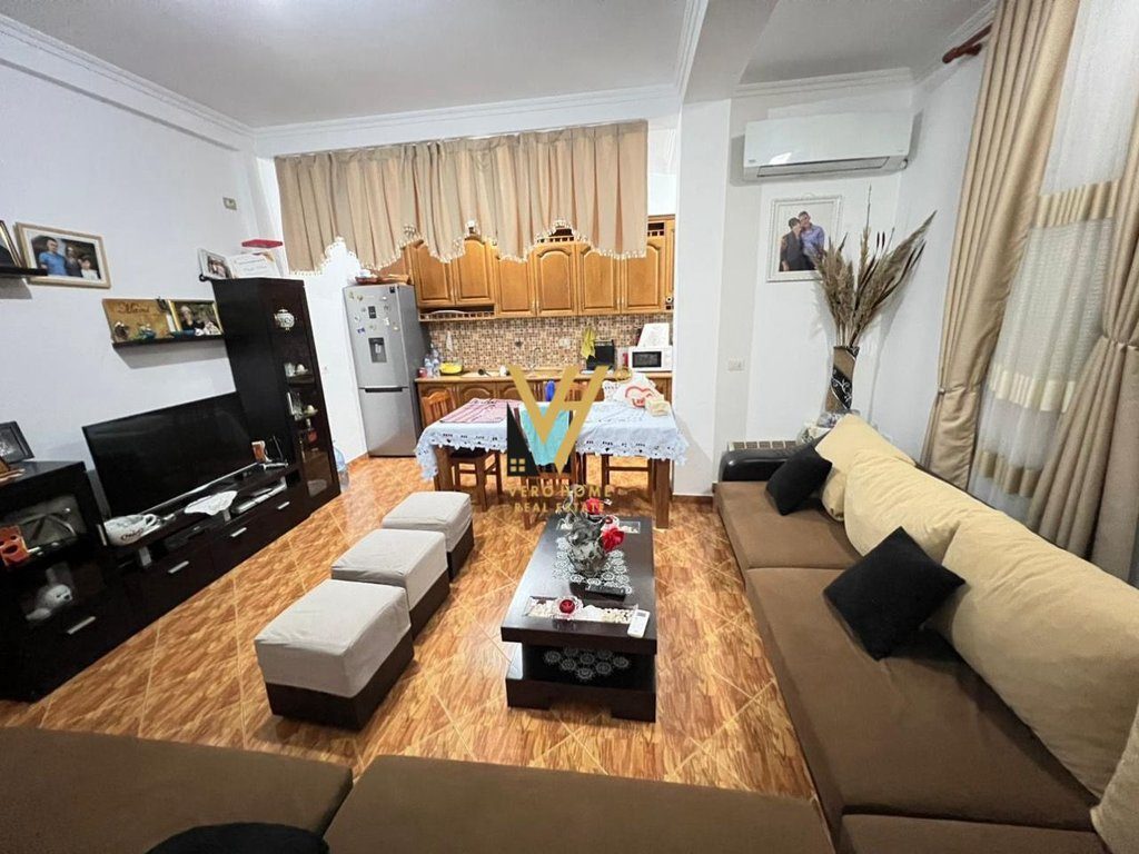 JEPET VILE 2 KATESHE ME QERA TE ALI DEMI,RR PASHO HYSA 1.500 EURO