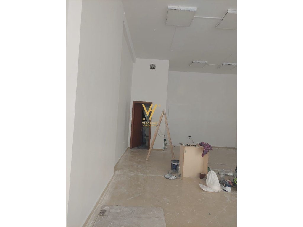 JEPET DYQAN 64 M2 ME QERA TE PALLATI ME SHIGJETA 80.000 LEKE 1