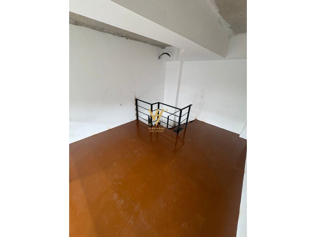 JEPET DYQAN DUPLEX 32 M2 ME QIRA TE KOMUNA E PARISIT 400 EURO 2