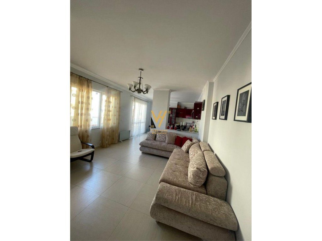 JEPET APARTAMENT 2+1+BLK ME QERA NE YZBERISHT 50.000 LEKE