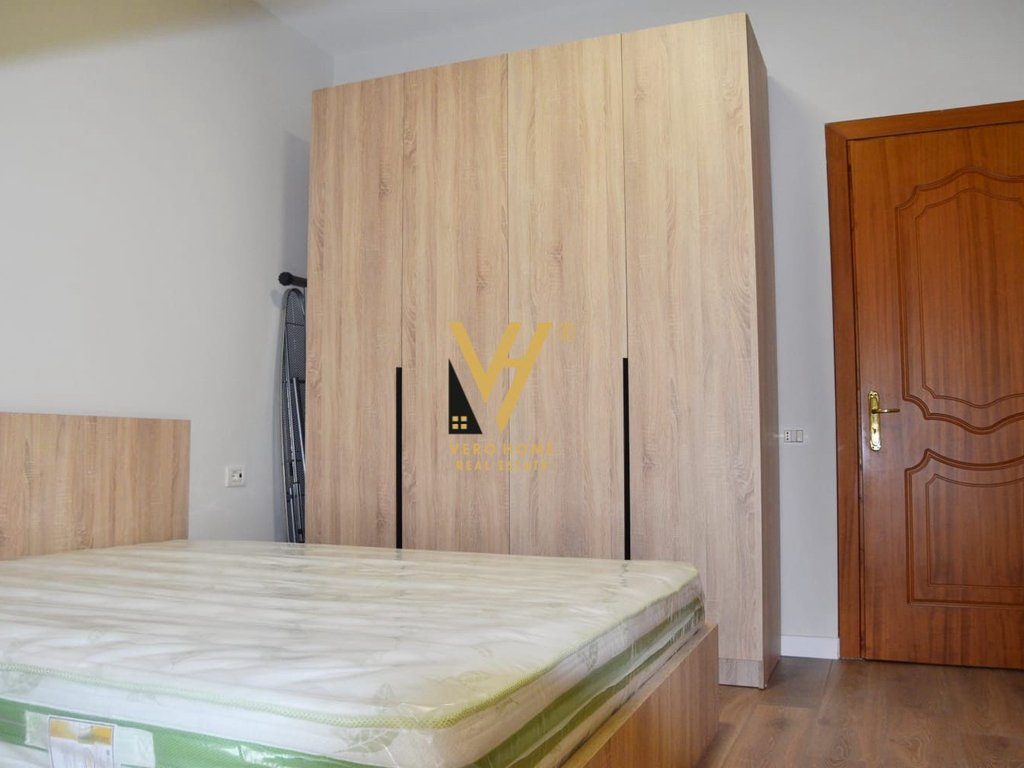 JEPET APARTAMENT 1+1+BLK ME QIRA TE KOMUNA E PARISIT 60.000 LEKE 3