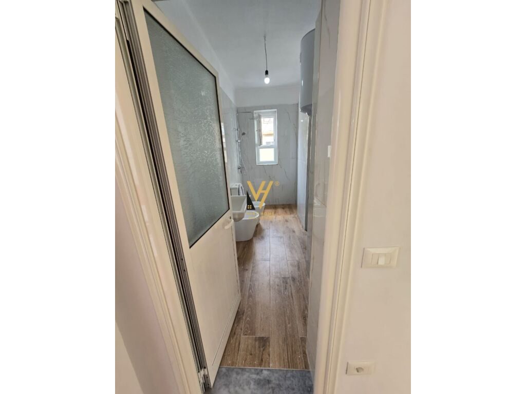 Shitet Apartament 2+1+ballkon te Oxhaku prane Pediatrise 75 m2 3