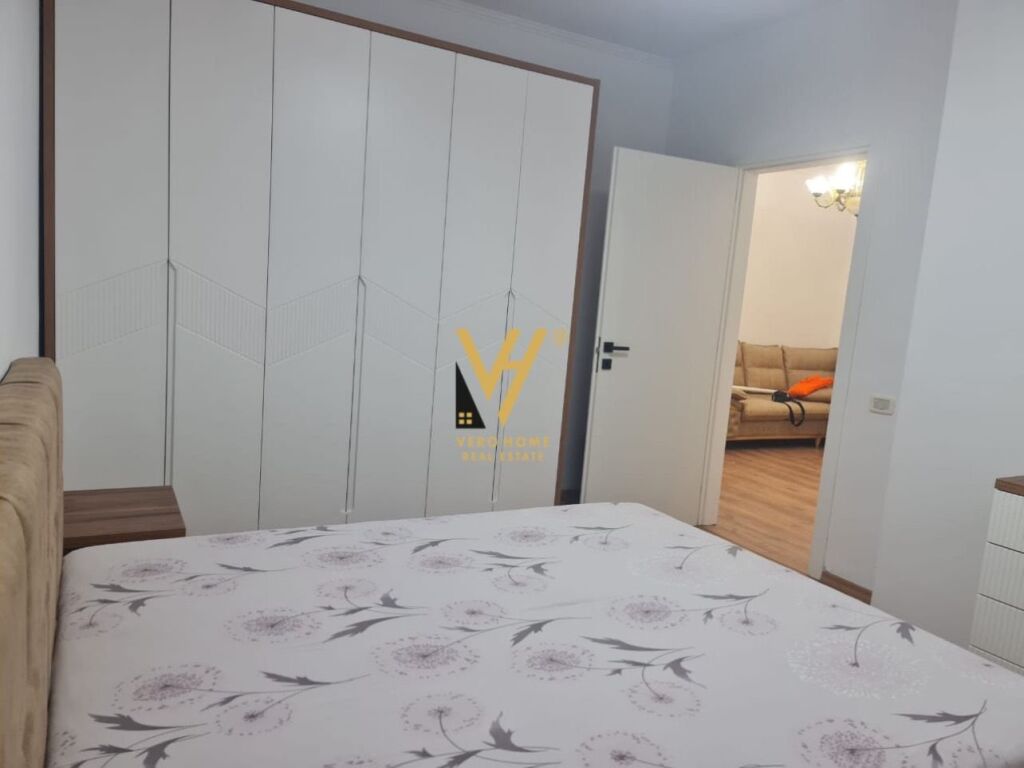 Jepet Apartament 2+1+ballkon me qera te Kodra e Diellit 80 m2 4