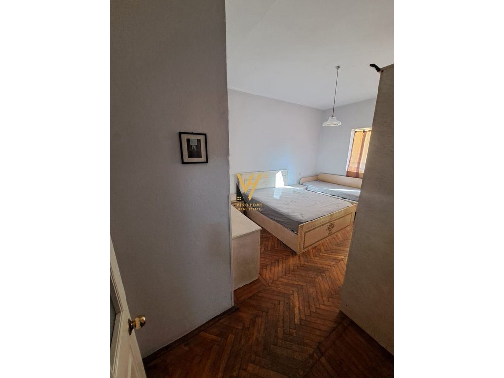 JEPET APARTAMENT 2+1+BLK ME QERA TE RRUGA E ELBASANIT 50.000 LEKE 3