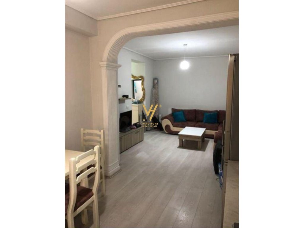 JEPET APARTAMENT 1+1+BLK ME QERA NE VASIL SHANTO 50.000 LEKE