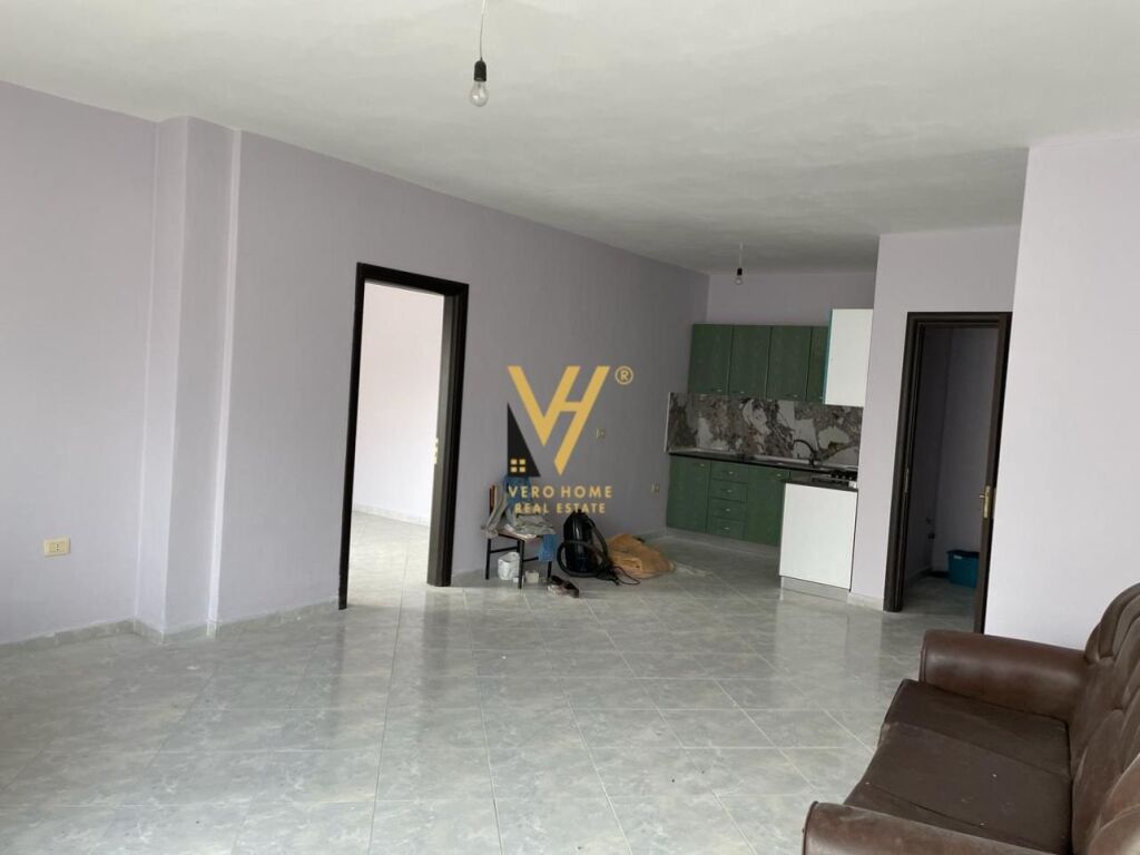 Shitet Apartament 3+1+2 te Fresku 158 m2