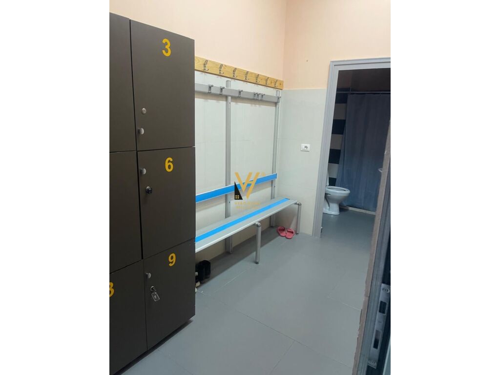 Shitet Biznes Palester te Komuna e Parisit 380 m2 4
