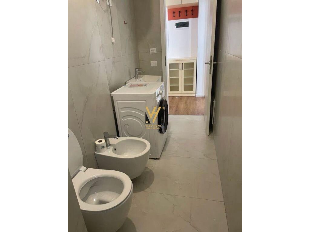 JEPET APARTAMENT 1+1+BLK ME QERA TEK OXA, SHKOZE 550 EURO 4