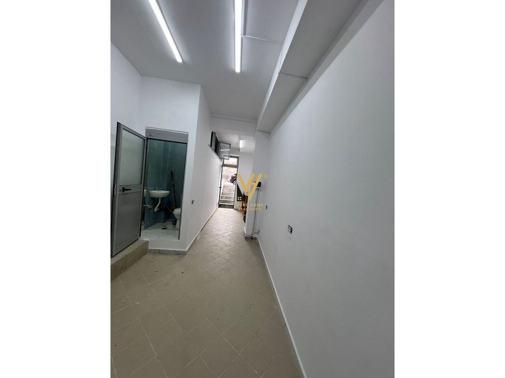 JEPET DYQAN 22 M2 ME QERA TE KOPSHTI BOTANIK 37.000 LEKE 3