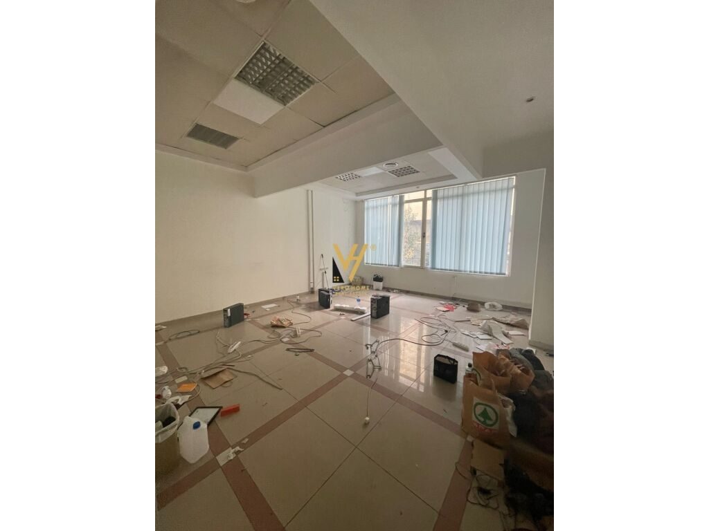 Jepet Ambient Biznesi me qera ne Selite 400 m2 4
